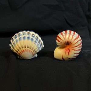 Cracker Barrel Ceramic Coastal Shells Salt & Pepper Shakers by Susan Winget